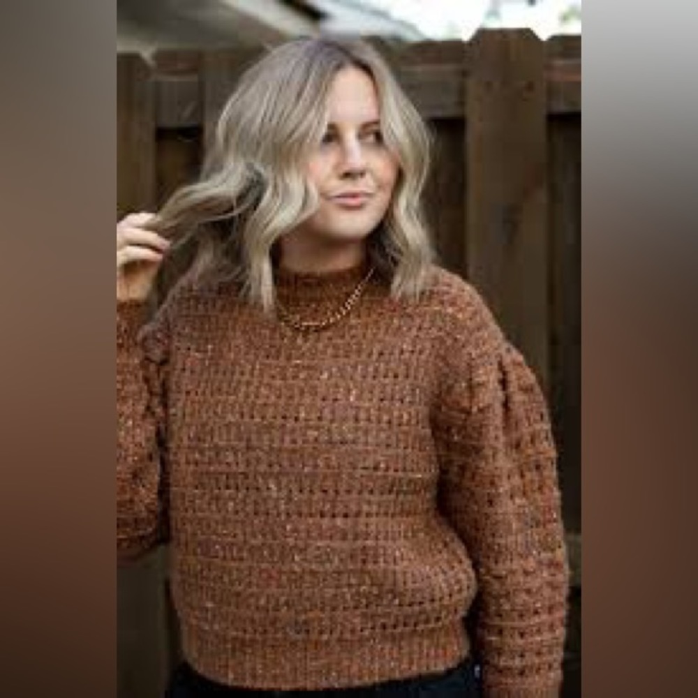 Universal Thread Goods Co | Knit Crop Sweater | Worn Twice | Size Small